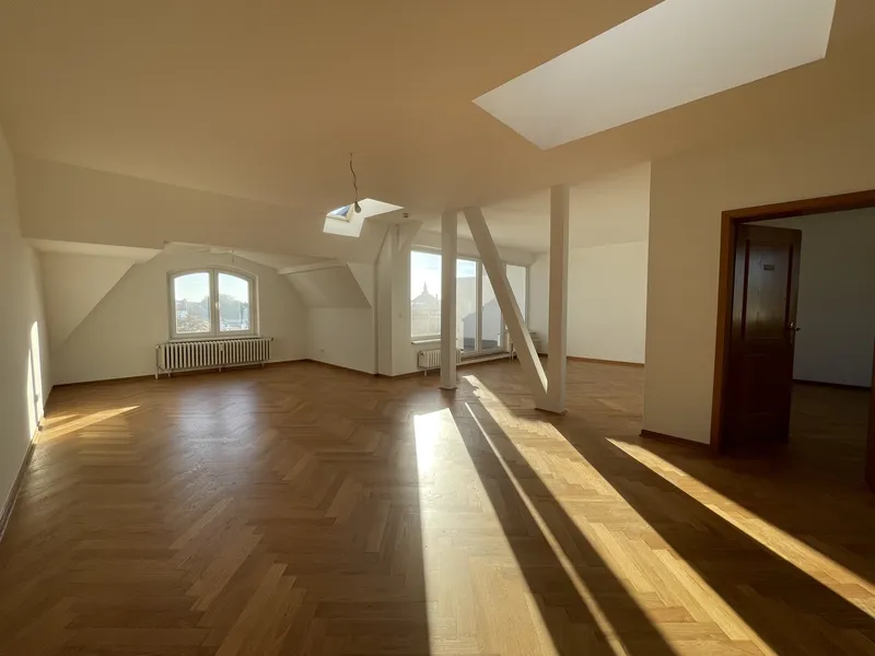 Wohnen mit Charakter: Großzügige 3-Zimmer-Wohnung in Schöneberg — photo 1
